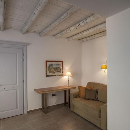 Miland Suites Adamantas  Dış mekan fotoğraf